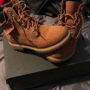 BRAND NEW TIMBERLAND WOMENS BOOTS